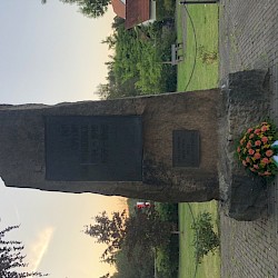 Weltkriegs- und KZ-Denkmal